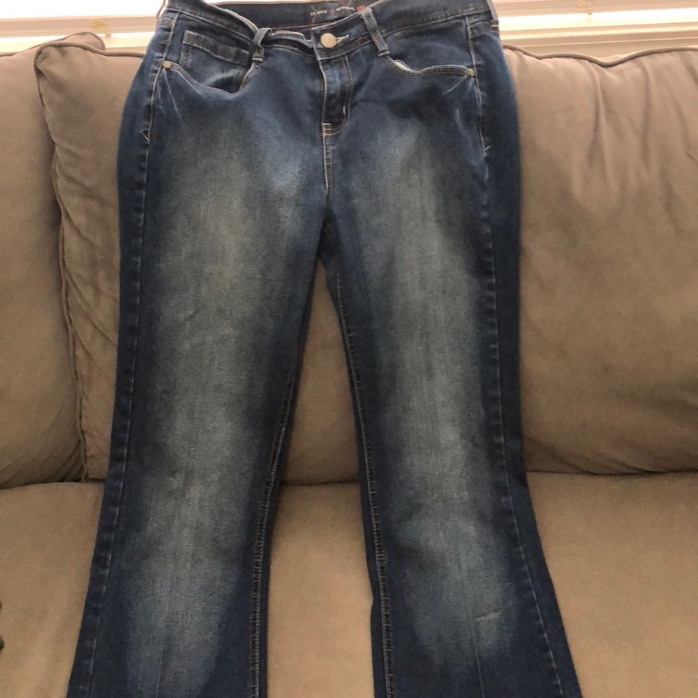 COPY - Curve Appeal bootcut jeans with built in butt lift